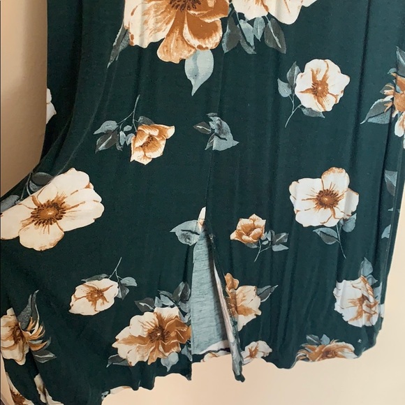 Emerald Floral Dress - Picture 3 of 3